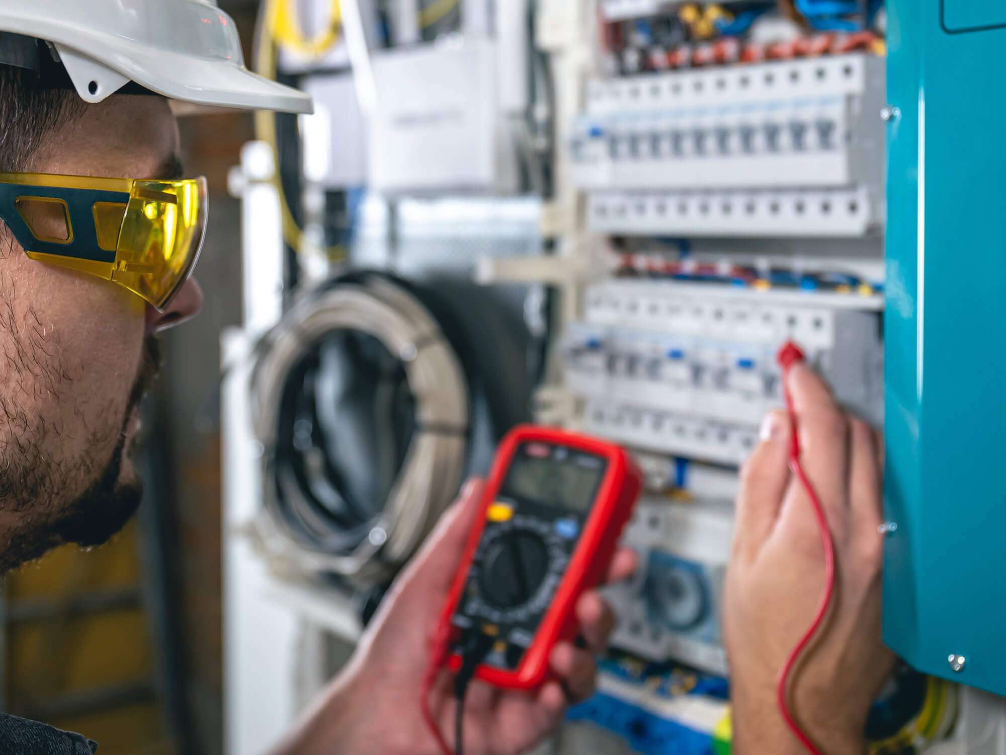 LH Electrical servicing a distribution panel